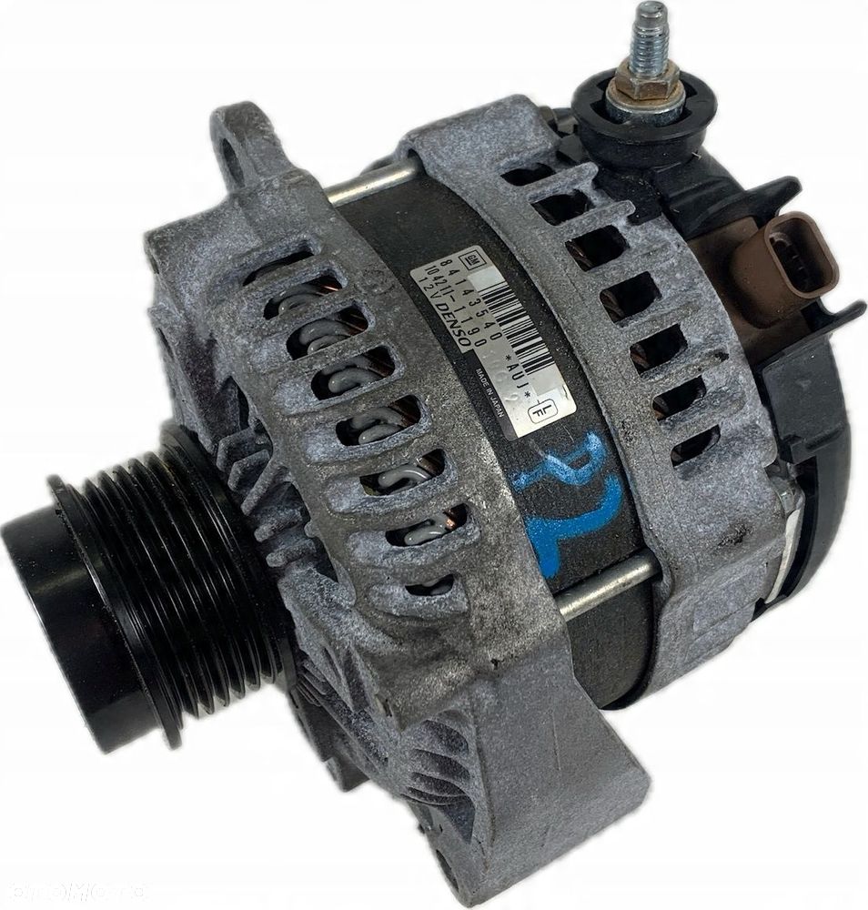 P2 CADILLAC ESCALADE IV 2014 - 6.2 V8 ALTERNATOR GM 84143540 - 9