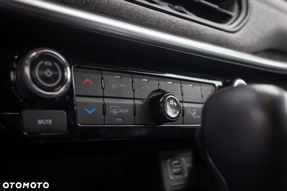 Jeep Compass - 31