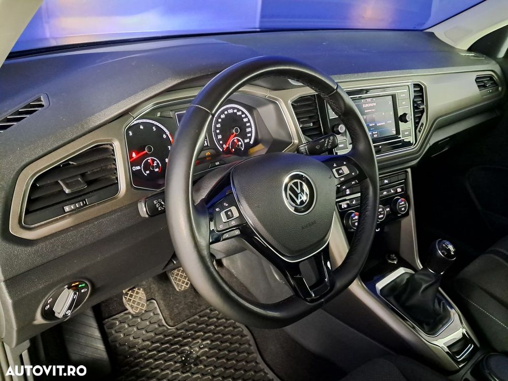 Volkswagen T-ROC - 10