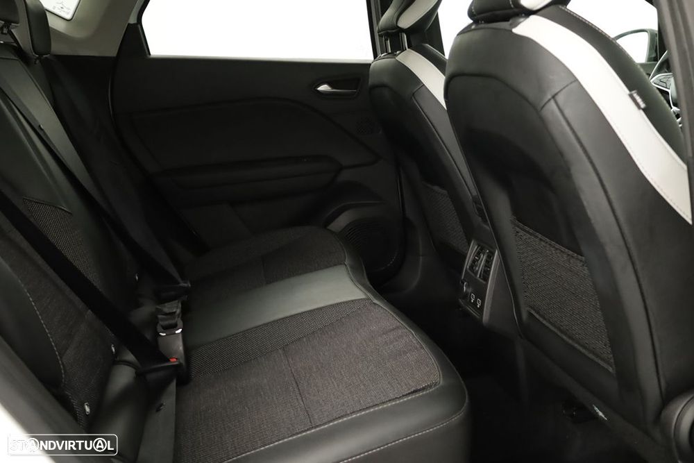 Renault Captur 1.0 TCe Techno Bi-Fuel - 24