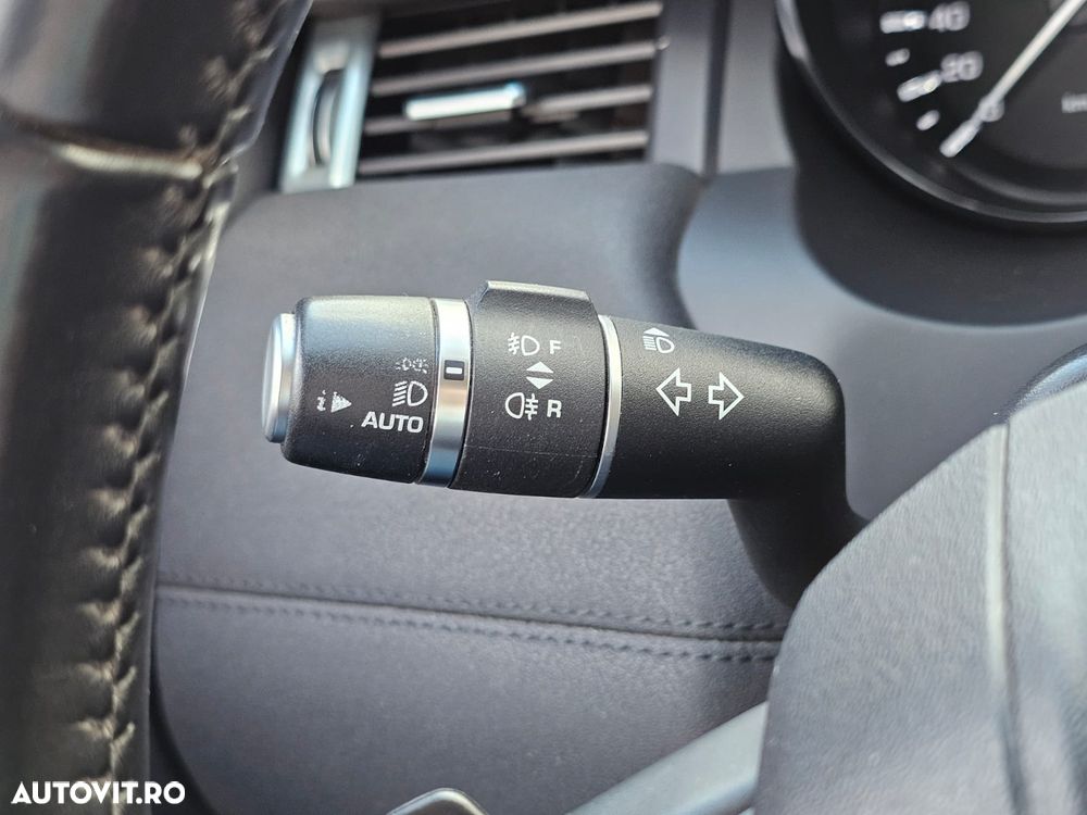 Land Rover Range Rover Evoque - 30