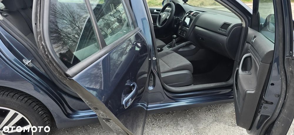 Volkswagen Jetta 1.9 TDI Trendline - 13