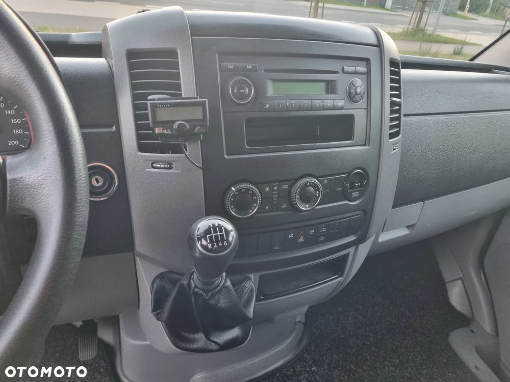 Volkswagen Crafter - 16