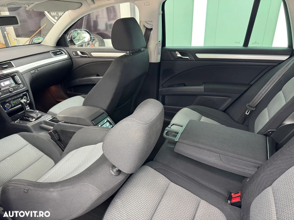 Skoda Superb 2.0 TDI Green tec DSG Exclusive - 17