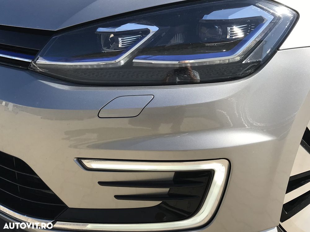Volkswagen Golf - 40