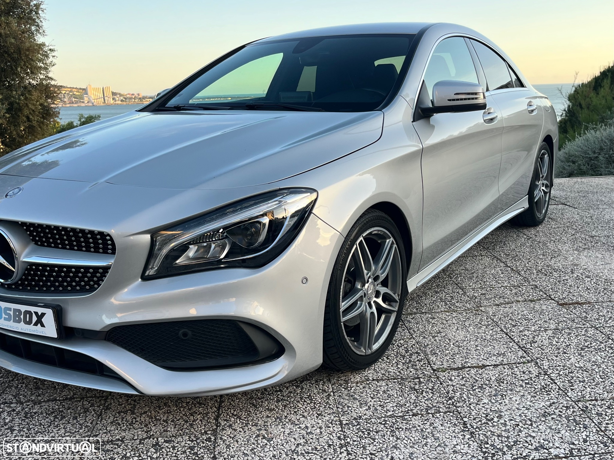 Mercedes-Benz CLA 180 d AMG Line - 5