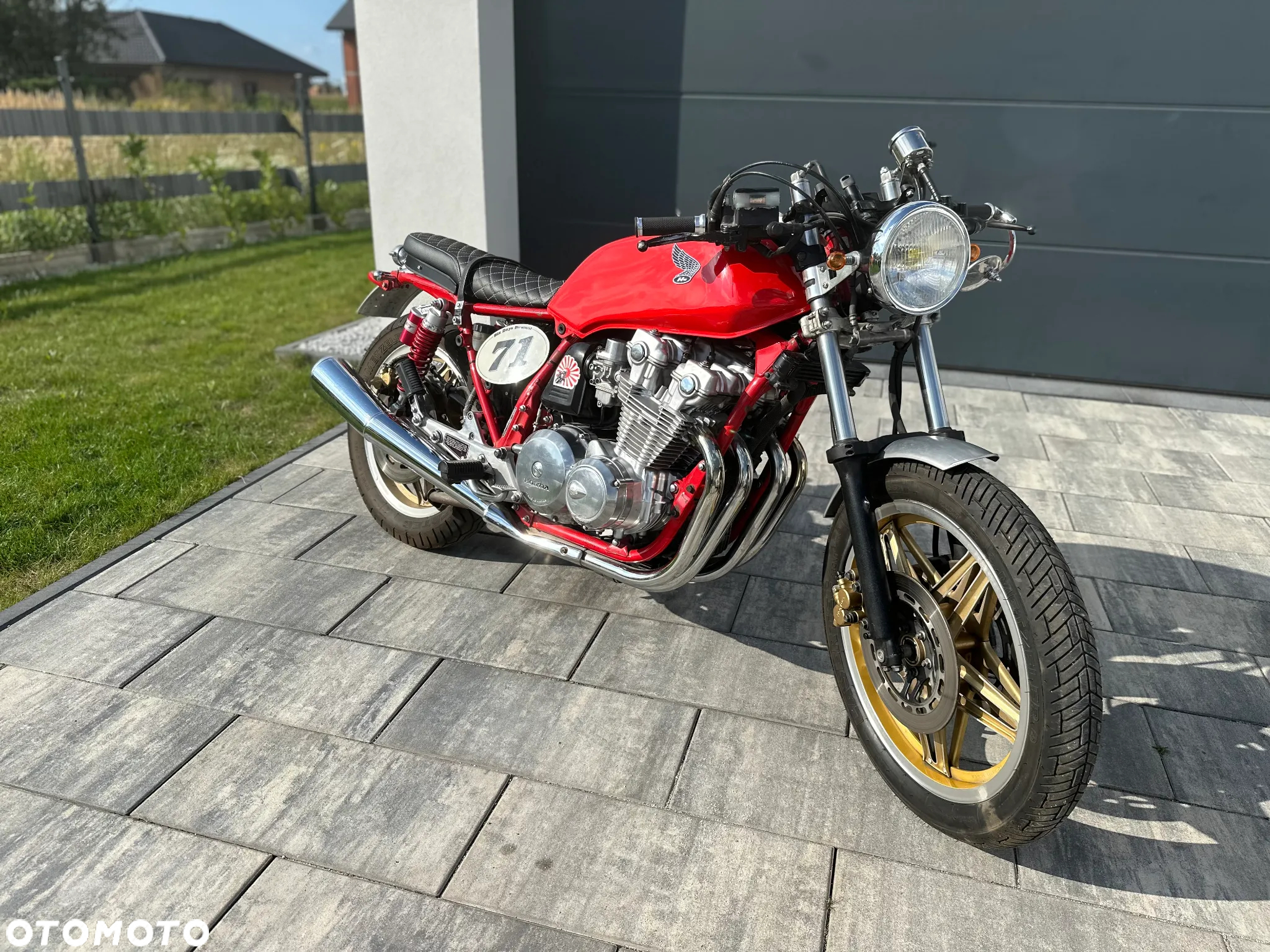 Honda CB - 4
