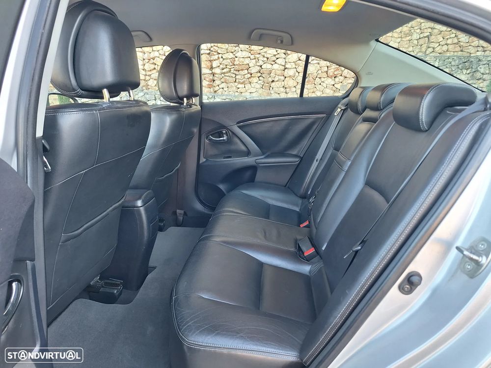 Toyota Avensis SD 2.0 D-4D Exclusive +Pele+GPS - 11