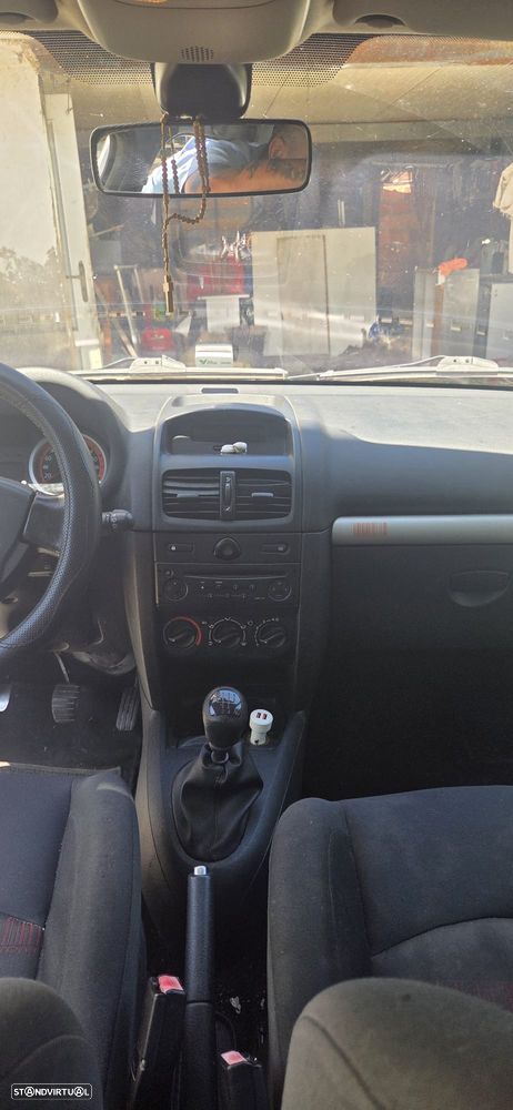 Renault Clio 1.2 16V Billabong - 12