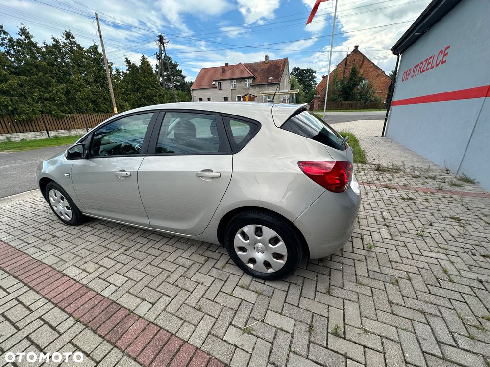 Opel Astra 1.4 Selection - 8