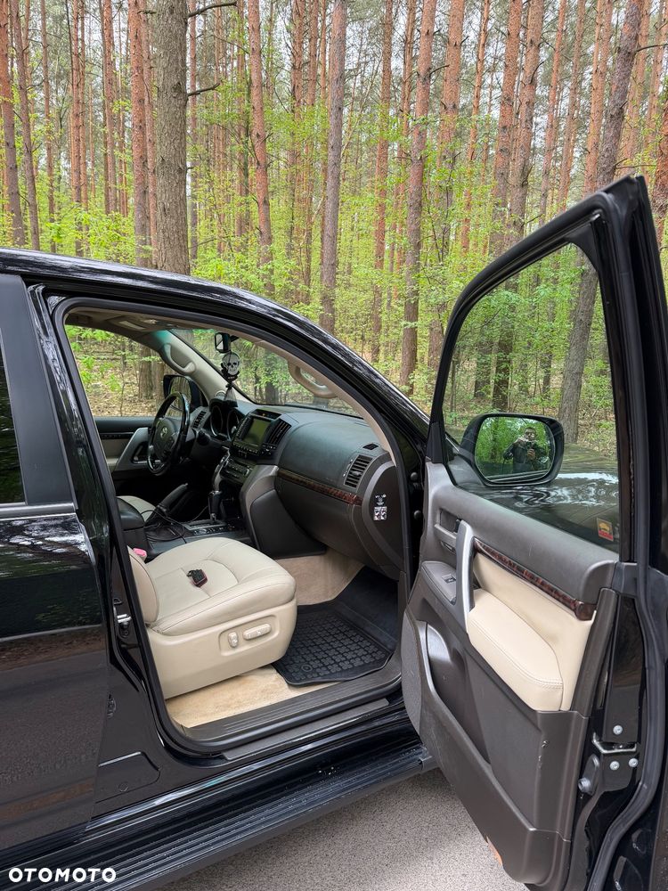 Toyota Land Cruiser LC 4.5 D-4D Prestige Platinium 7os - 18