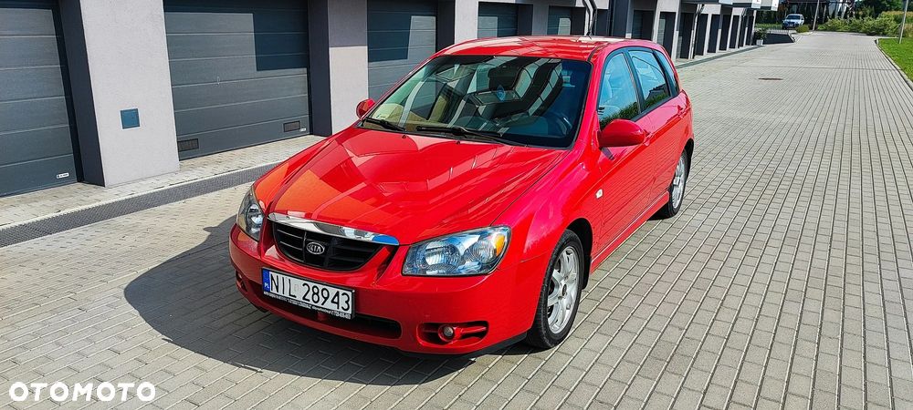 Kia Cerato - 16