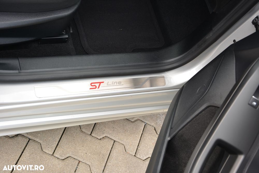 Ford Focus 1.0 EcoBoost Hybrid ST-LINE STYLE - 21