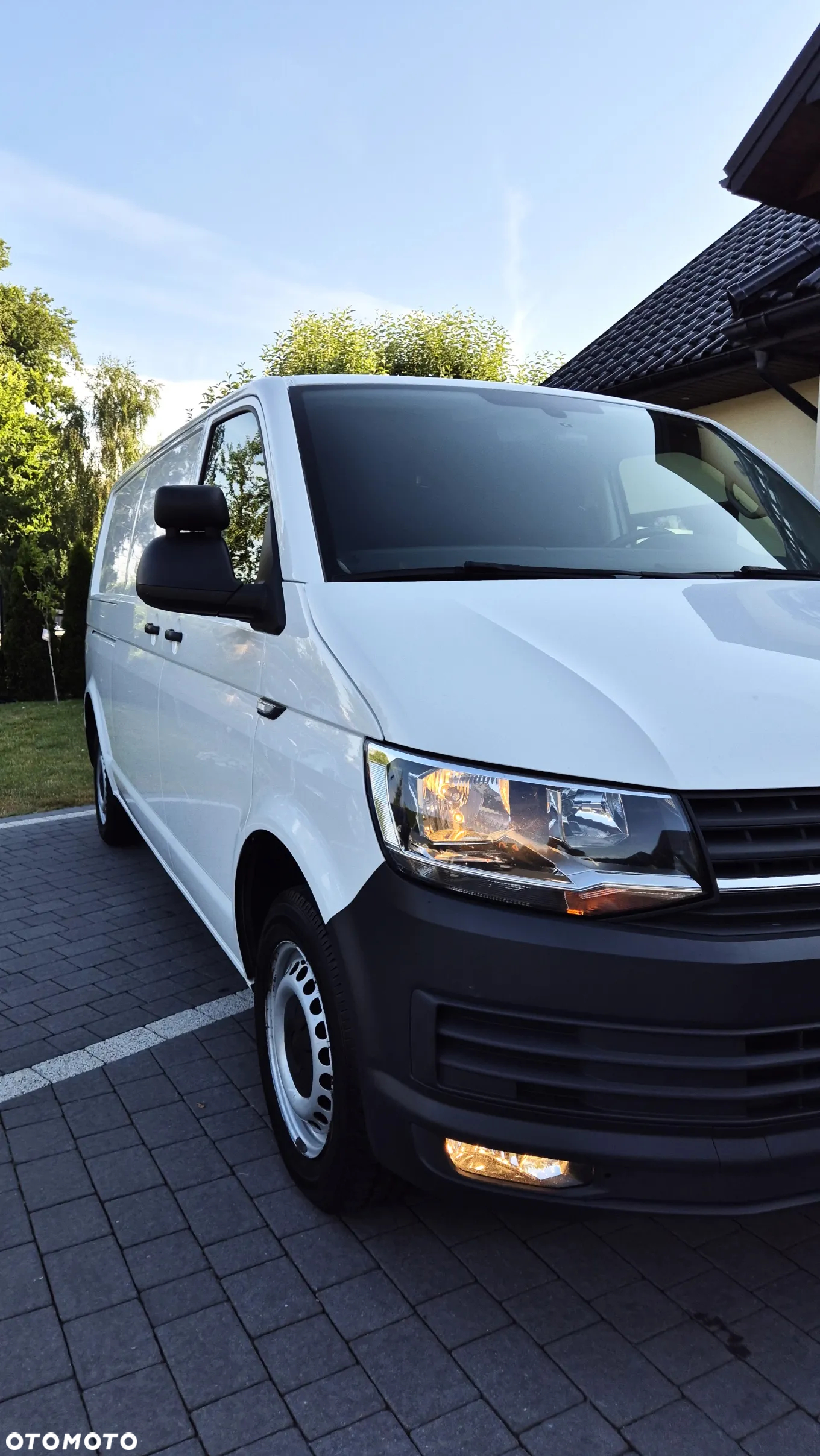 Volkswagen Transporter T6 TDI L2H1 Plus Trendline - 32