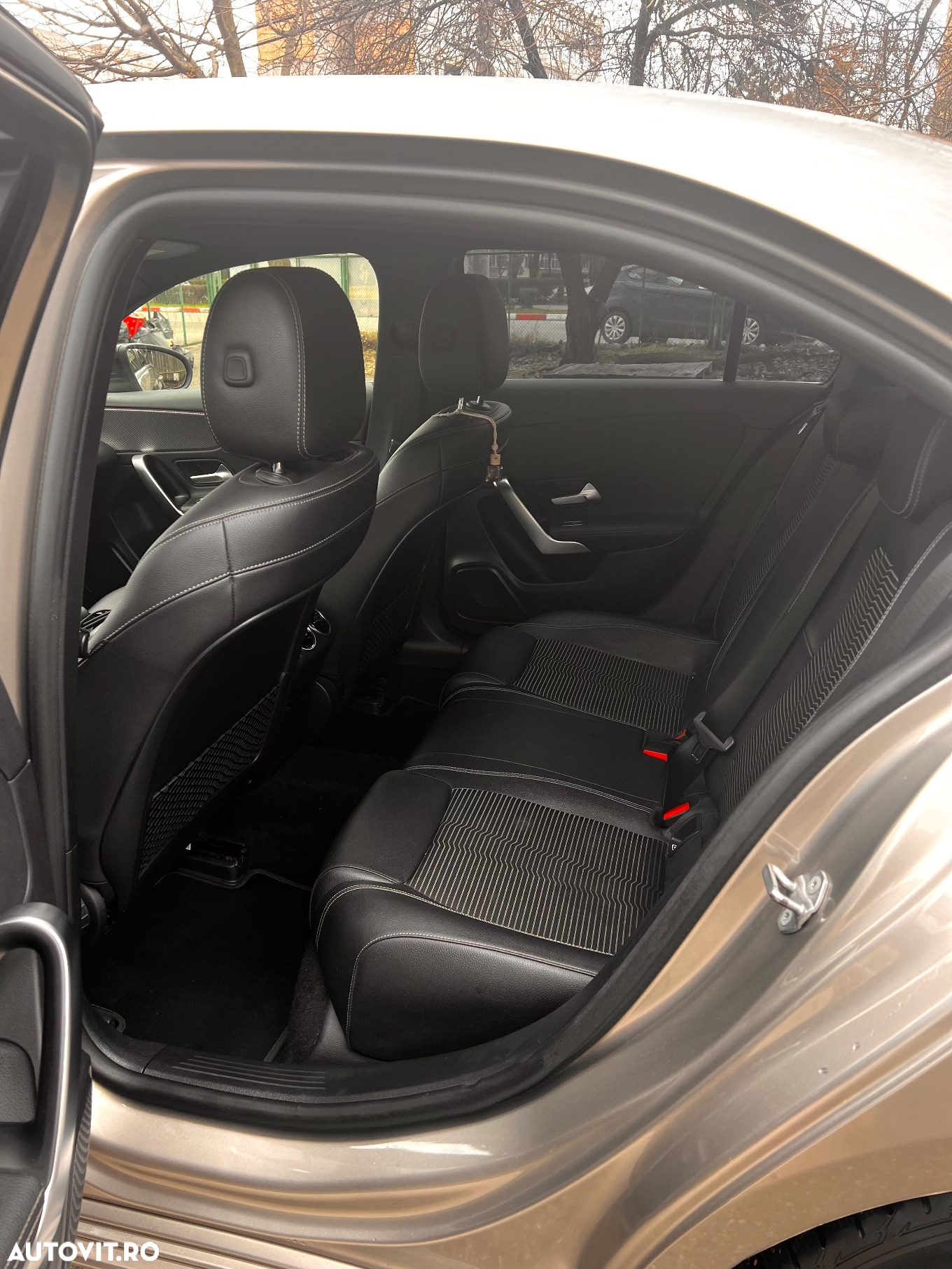 Mercedes-Benz A 180 d 7G-DCT - 15