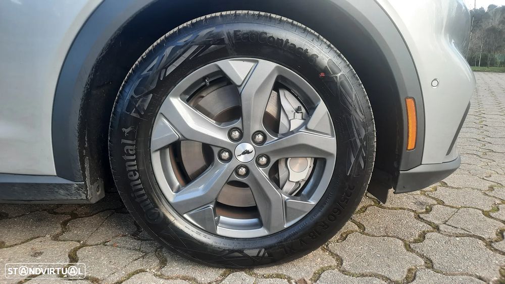 Ford Mustang Mach-E - 51