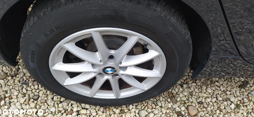 BMW Seria 2 216d - 33