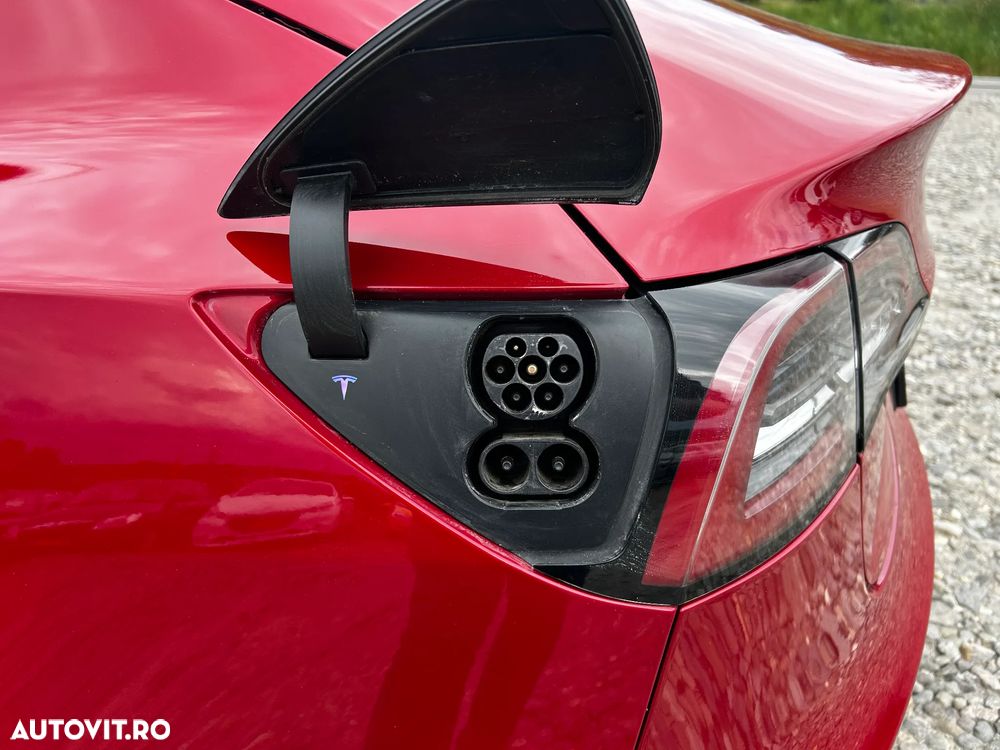 Tesla Model 3 - 14