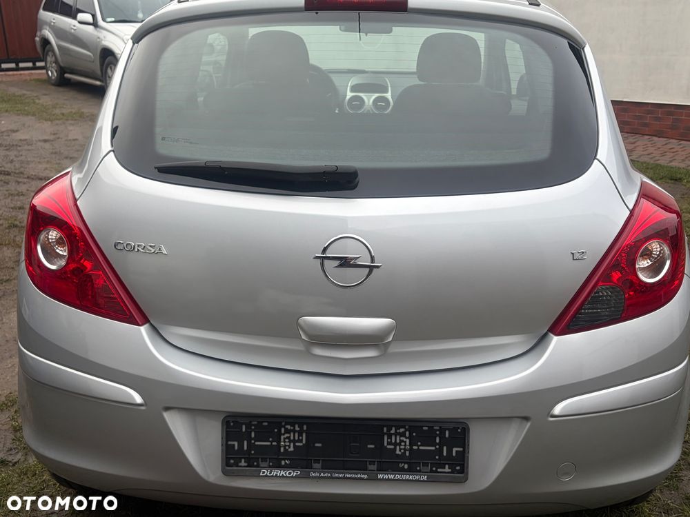 Opel Corsa 1.2 16V - 9