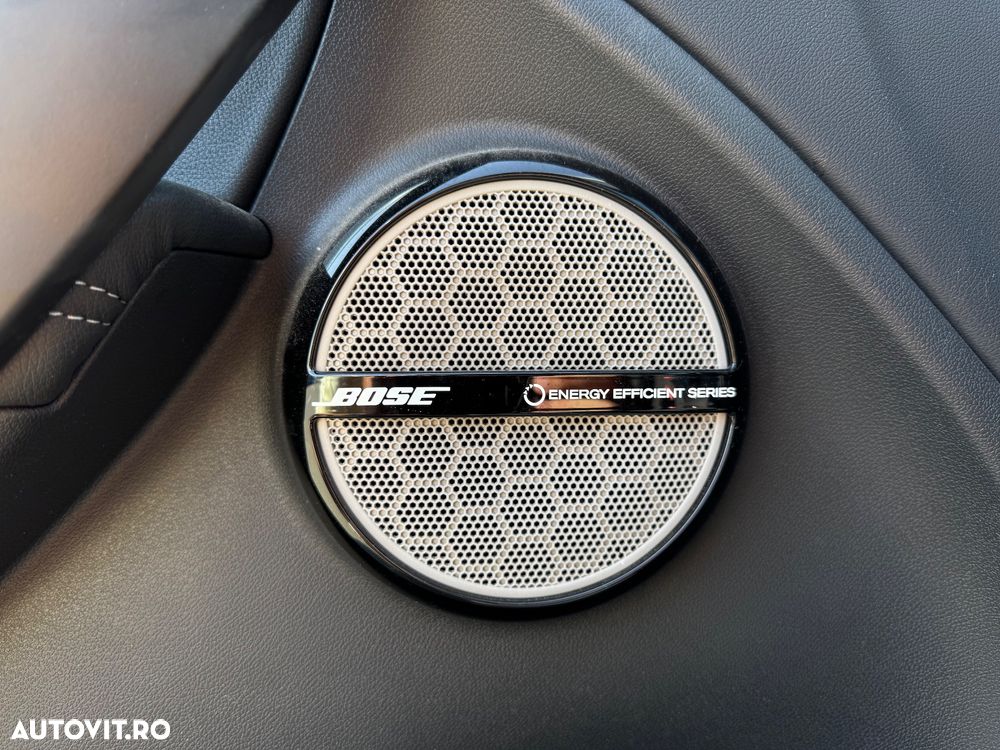 Renault Megane Coupe TCe 130 EDC Bose Edition - 24