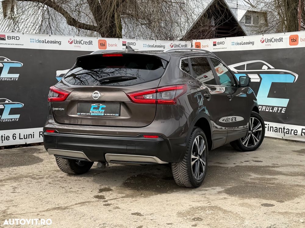 Nissan Qashqai 1.6 DCI Xtronic N-Connecta - 4
