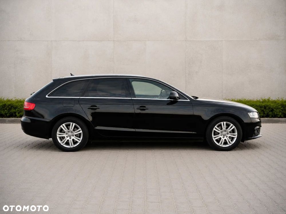 Audi A4 Avant - 4