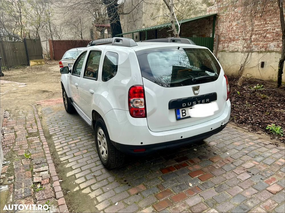 Dacia Duster 1.6 4x2 Laureate - 10
