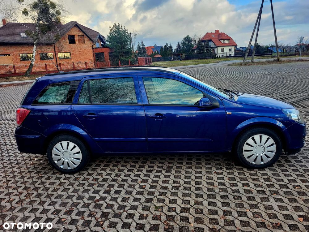 Opel Astra 1.7 CDTI Cosmo - 4