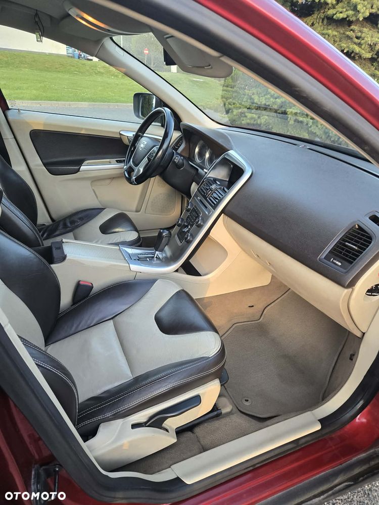Volvo XC 60 2.0T Summum - 11