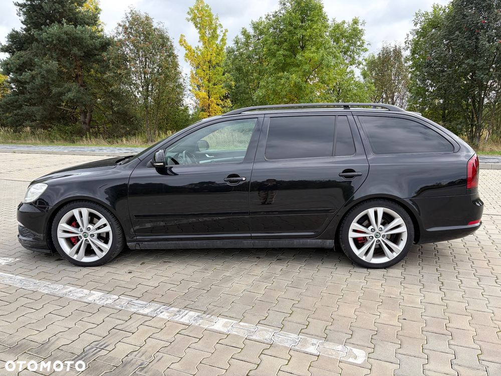 Skoda Octavia 2.0 TDI CR DPF RS - 8