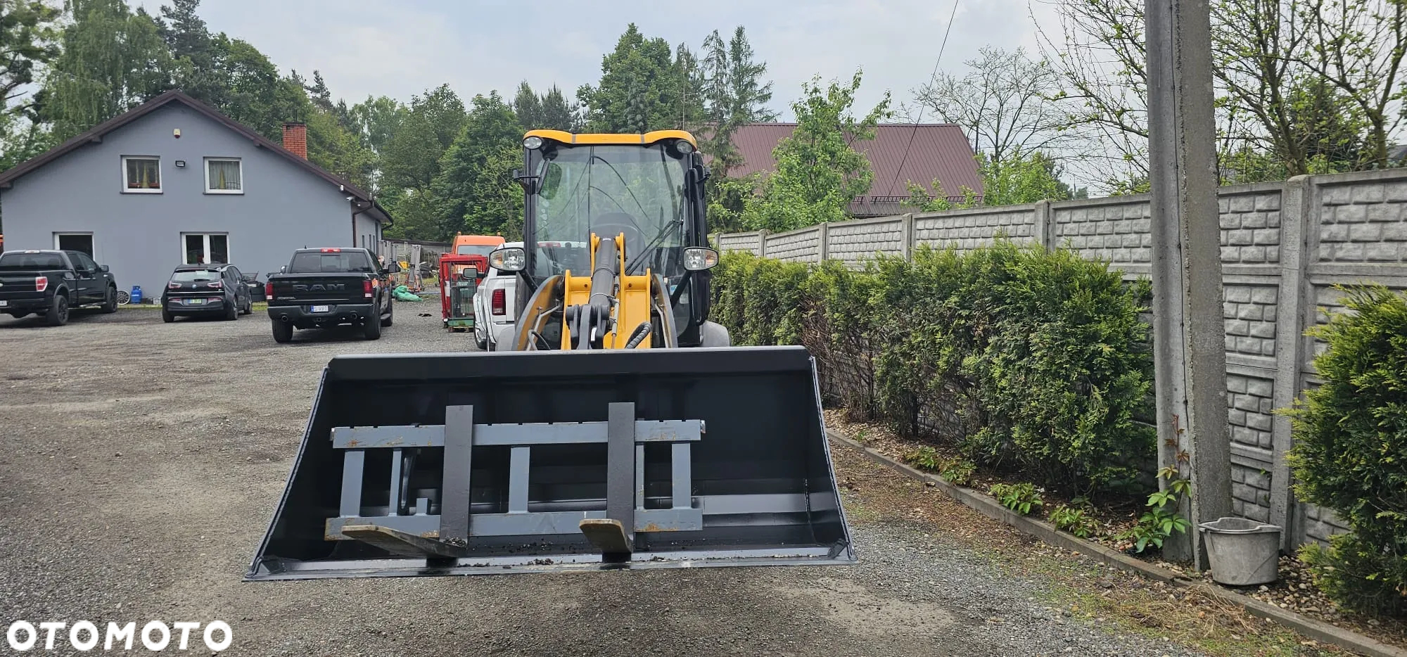 JCB 409 - 7