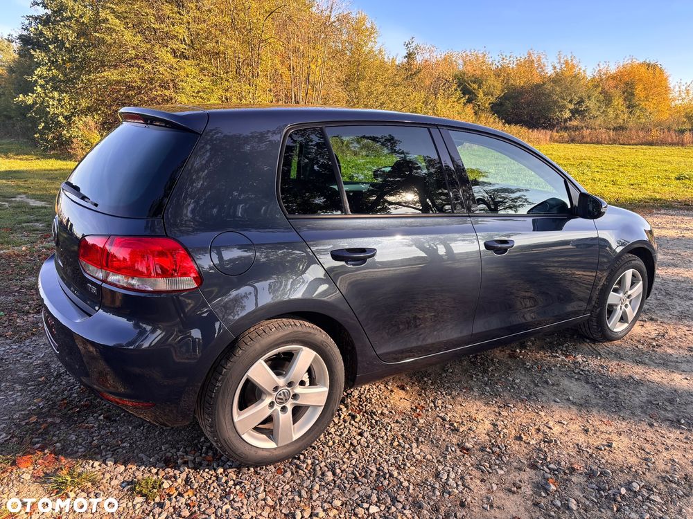 Volkswagen Golf - 16