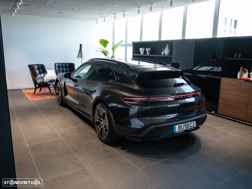 Porsche Taycan Sport Turismo - 9