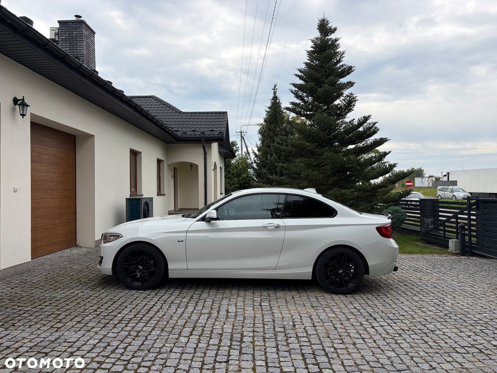 BMW Seria 2 218d Sport Line - 3