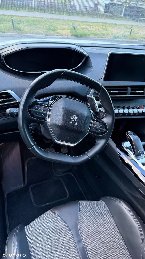 Peugeot 5008 1.2 PureTech Allure Pack S&S EAT8 - 19