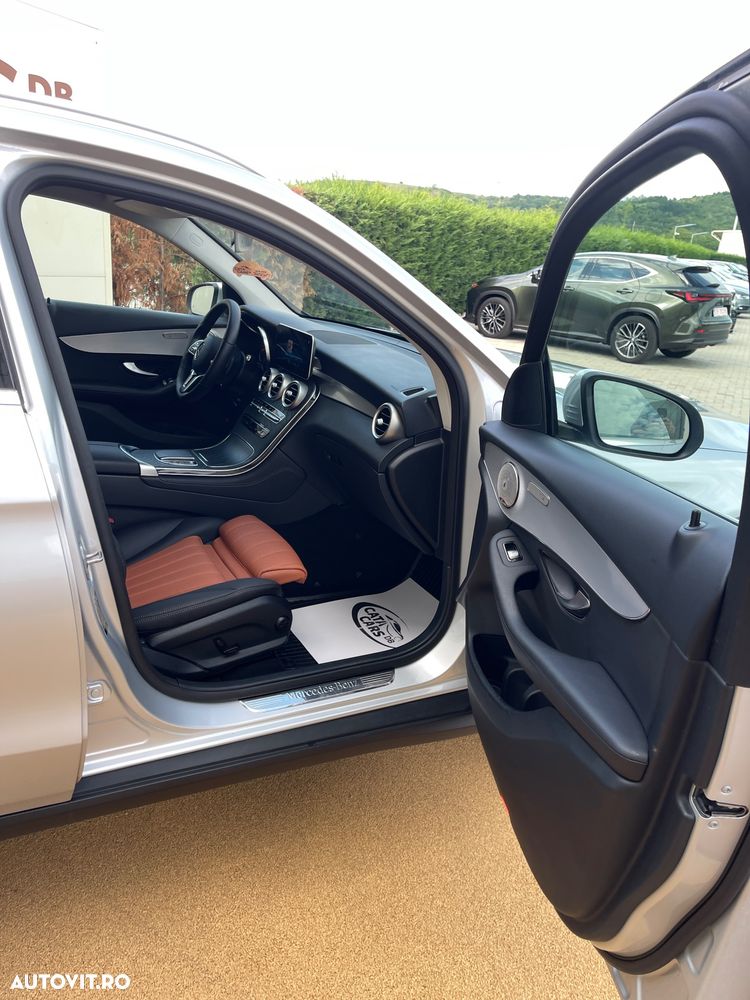 Mercedes-Benz GLC 300 d 4MATIC 9G-TRONIC - 21