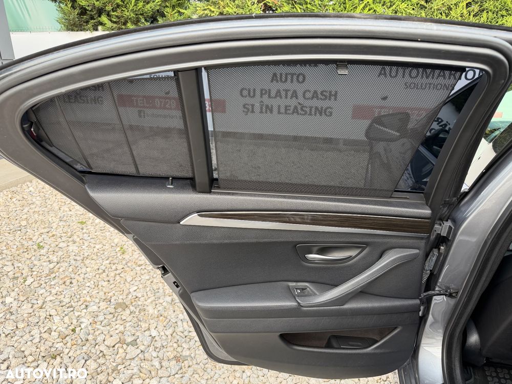 BMW Seria 5 525d xDrive - 24