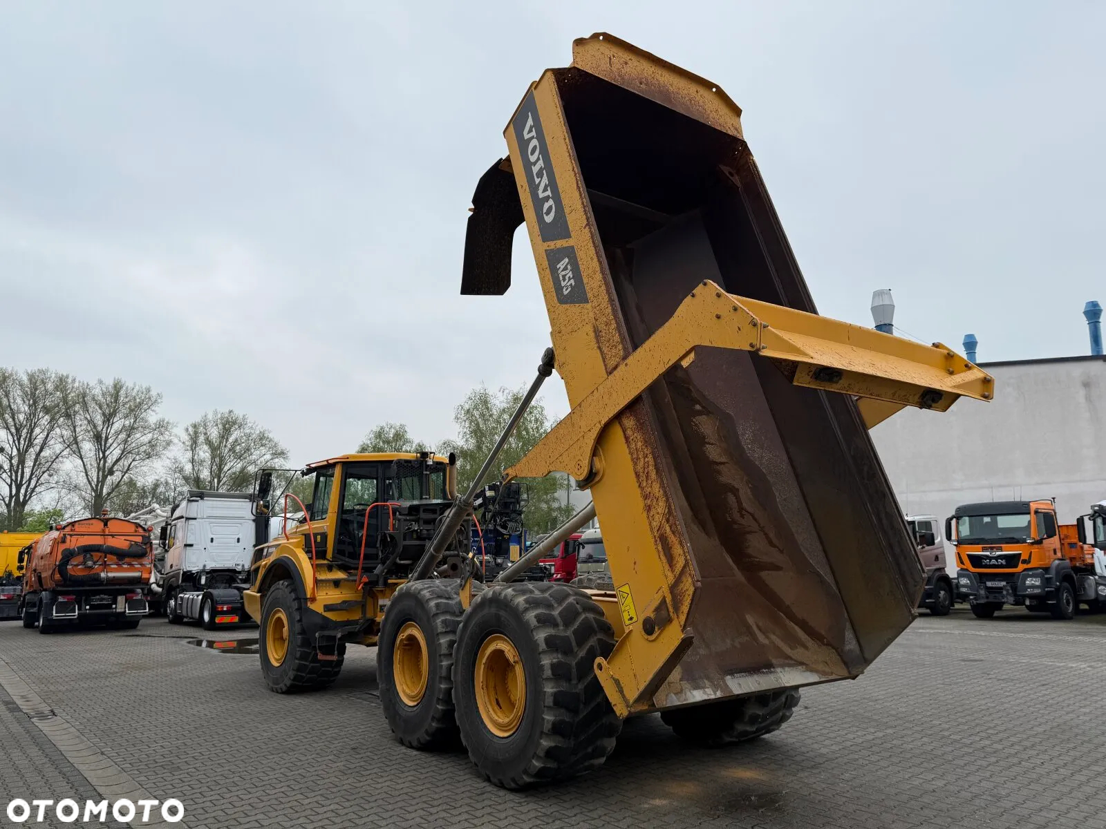 Volvo A25G 6x6 WOZIDŁO - 12