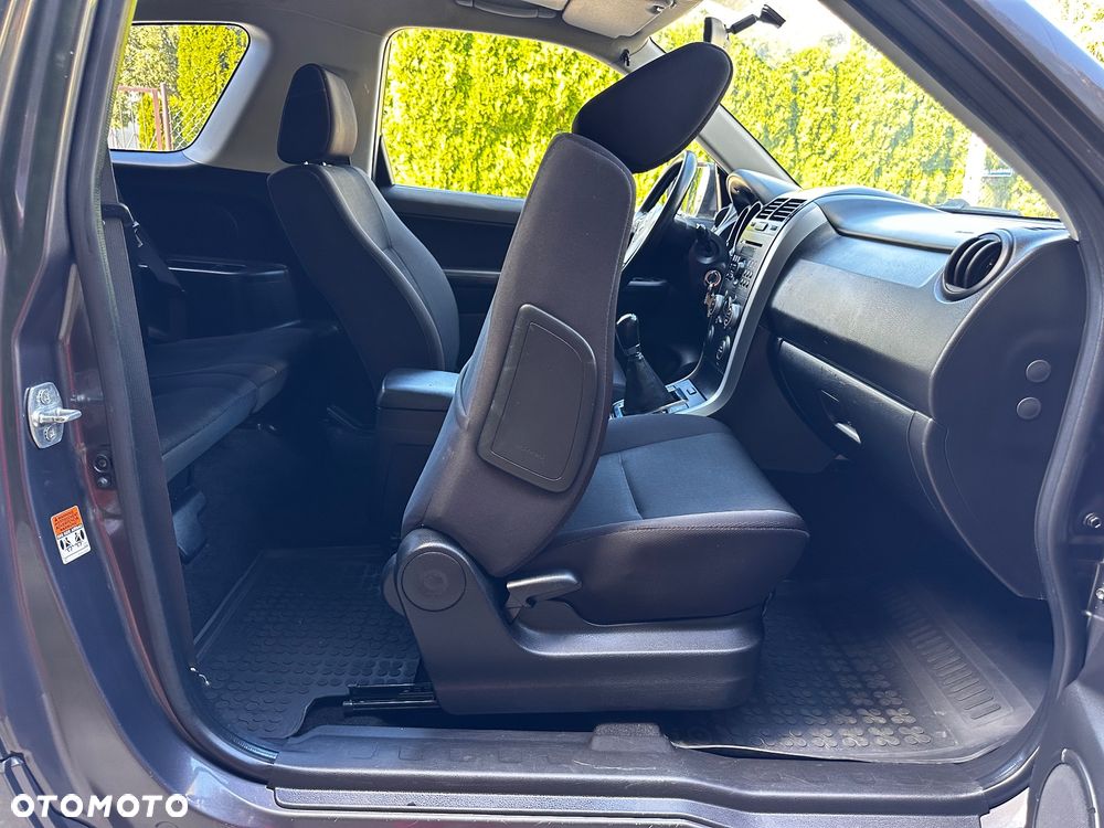 Suzuki Grand Vitara 1.6 De luxe - 27