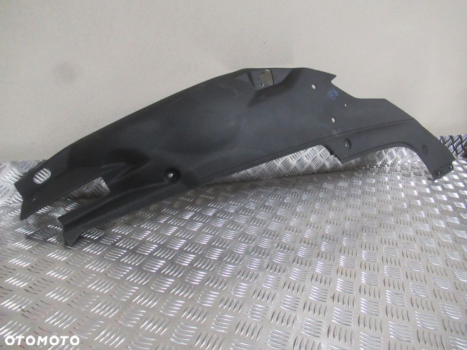 OSŁONA BŁOTNIKA PRAWEGO AUDI R8 2006-2015 rok - 2