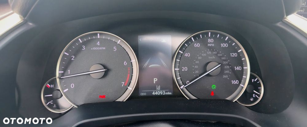 Lexus RX - 11