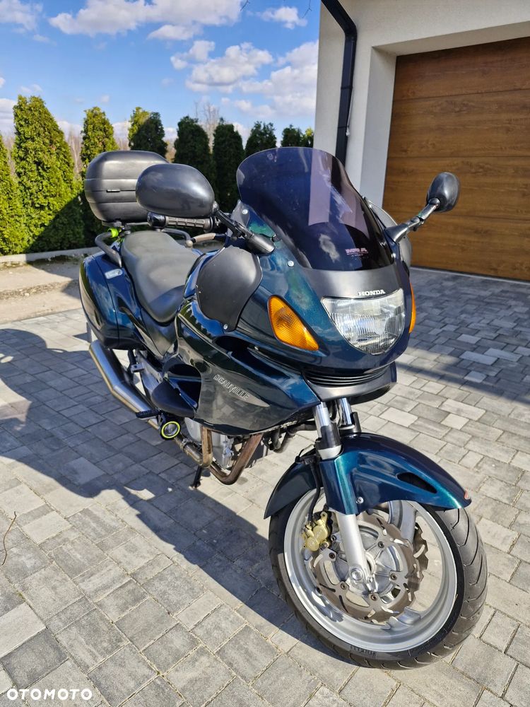 Honda NT - 1