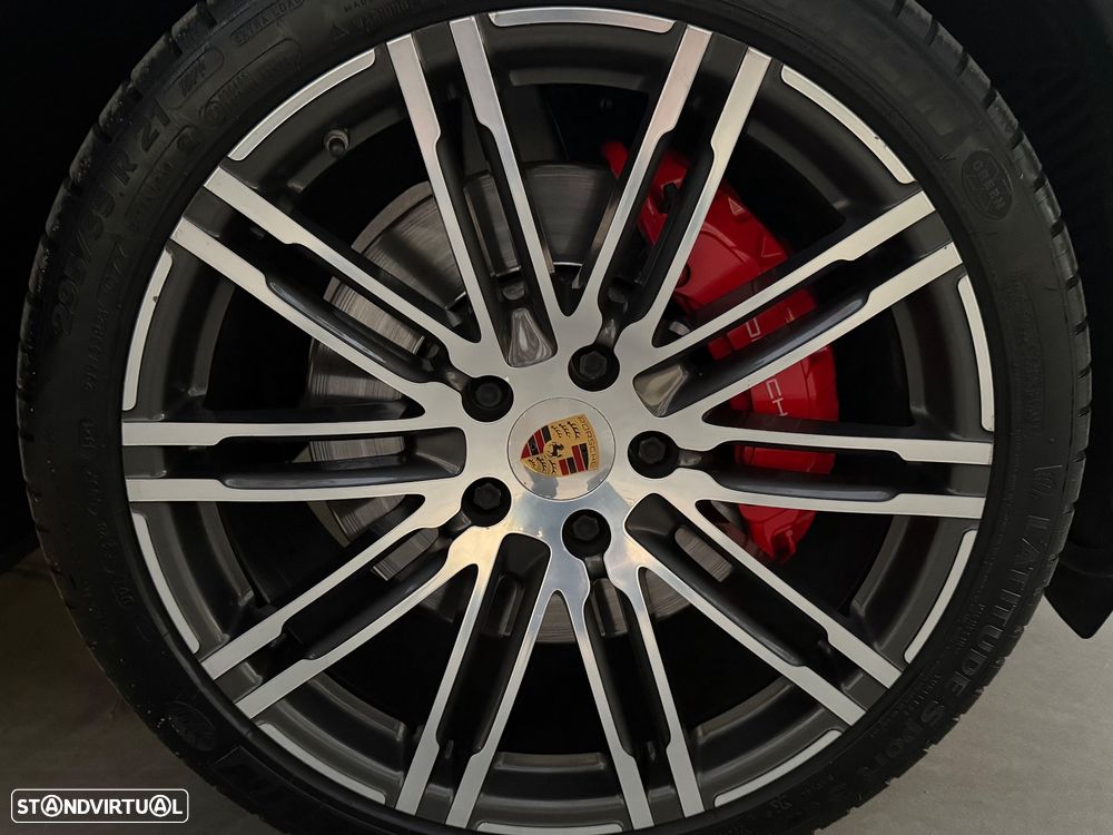 Porsche Cayenne GTS - 29