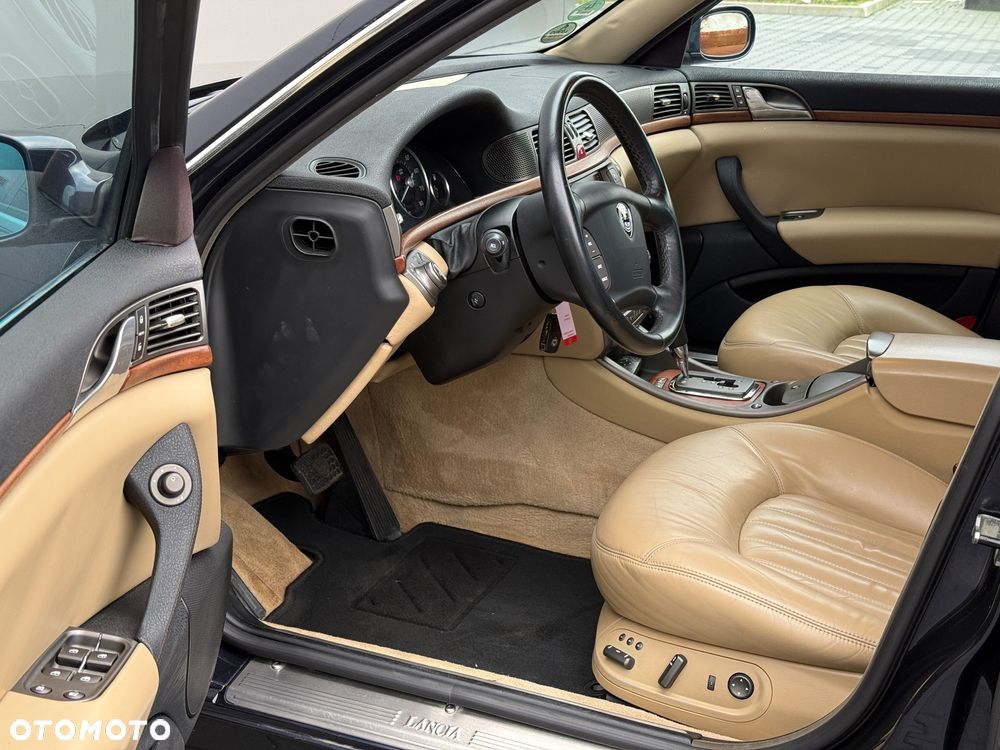 Lancia Thesis 3.2 V6 Comfotronic Emblema - 9