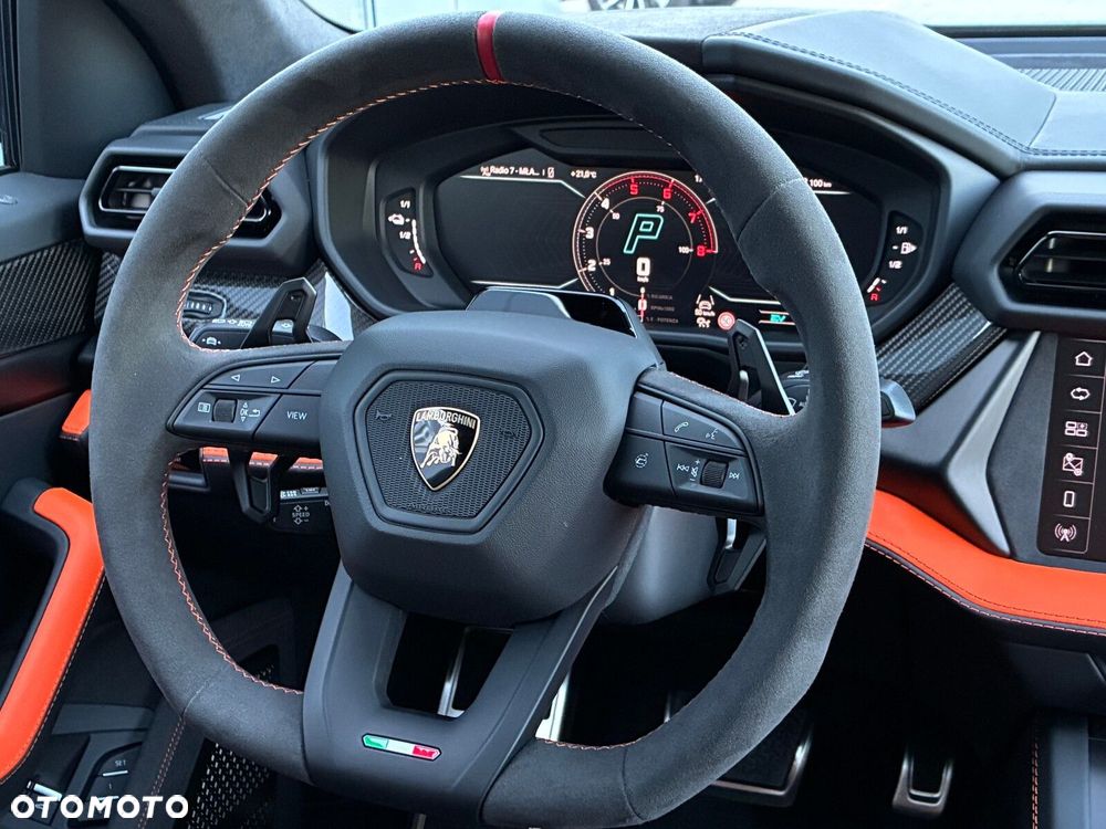 Lamborghini Urus - 13