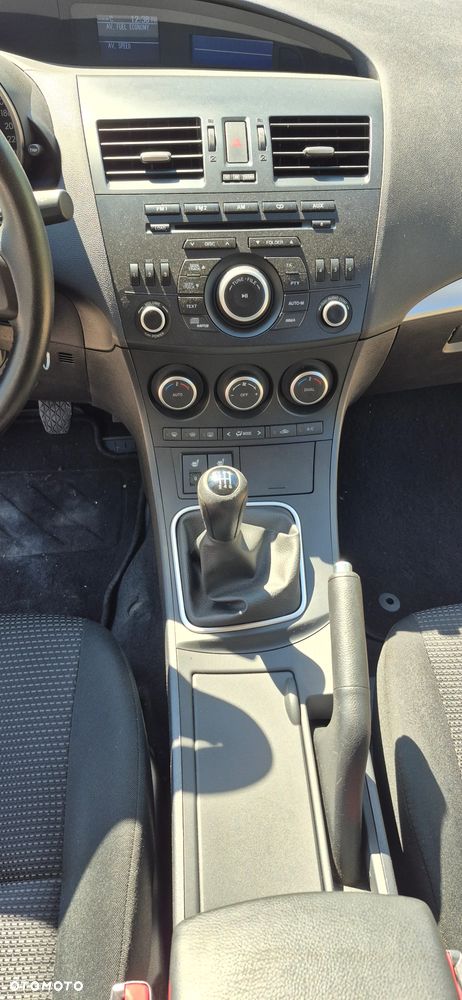 Mazda 3 - 15