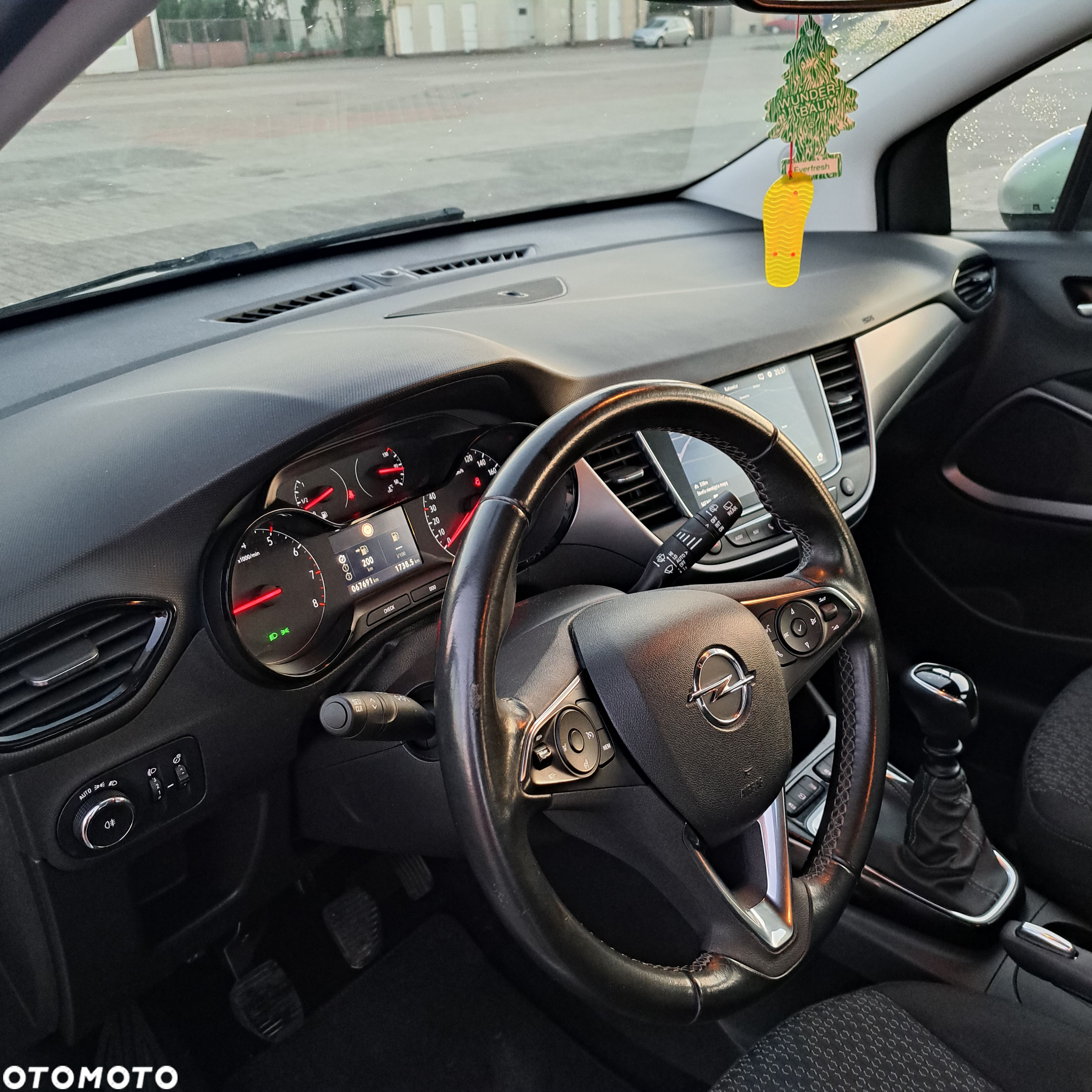 Opel Crossland X - 15