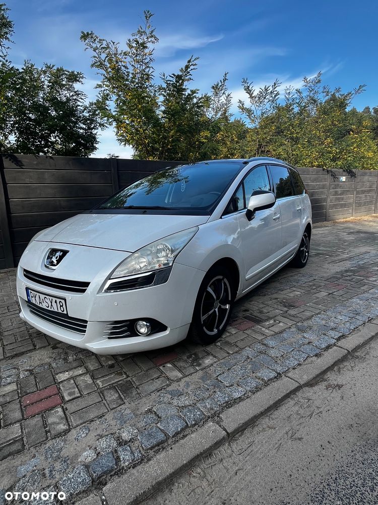 Peugeot 5008 2011 photo 3