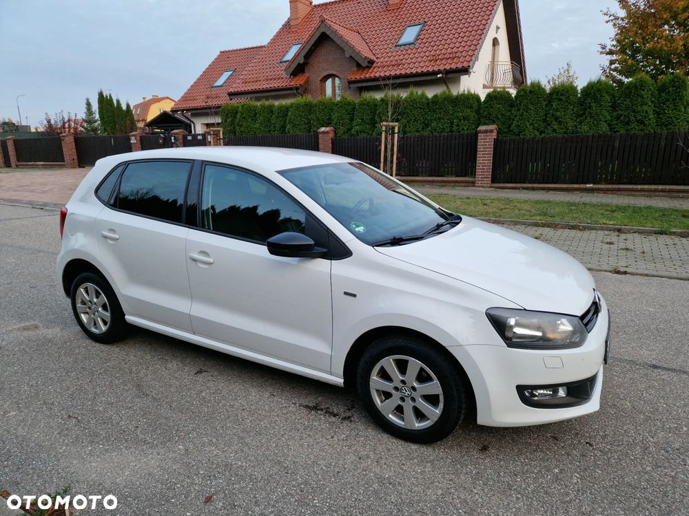Volkswagen Polo 1.2 TSI MATCH - 27
