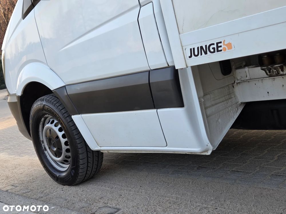 Mercedes-Benz Sprinter - 13